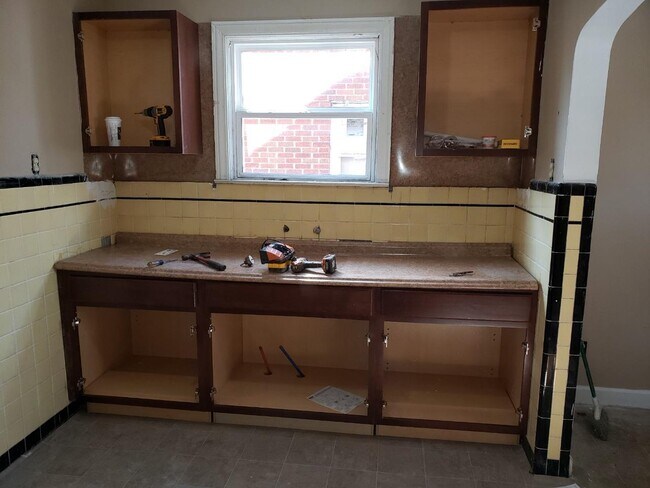 12017 College St in Detroit, MI - Building Photo - Building Photo