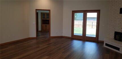 55 Stonehenge Dr in Bentonville, AR - Building Photo - Building Photo