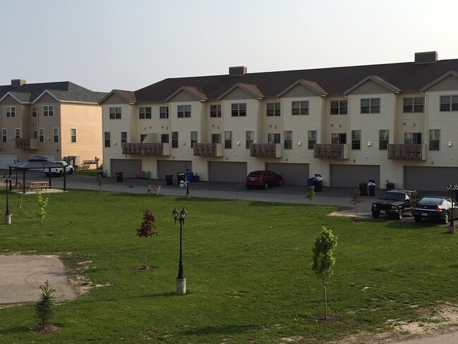 241 N Alpine Pky in Oregon, WI - Building Photo - Building Photo