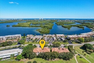 1720 Minutemen Causeway in Cocoa Beach, FL - Building Photo - Building Photo