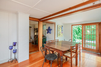 46 Oak Ln in Amagansett, NY - Building Photo - Building Photo