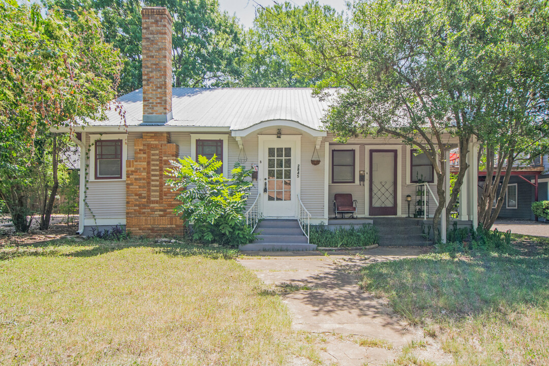 2845 San Gabriel St in Austin, TX - Building Photo