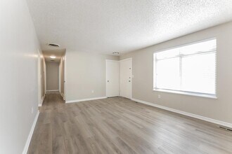 2854 S Mobile St in Aurora, CO - Building Photo - Building Photo