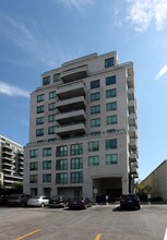 25 Scrivener Sq in Toronto, ON - Building Photo - Building Photo