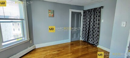 59 Calumet St, Unit 3 in Boston, MA - Foto de edificio - Building Photo