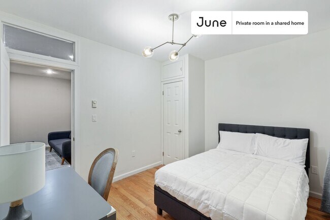 Private bedroom in 4 bed/1 bath Home in New York, NY - Building Photo - Building Photo