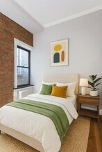 221 Mott St, Unit 17 in New York, NY - Building Photo - Building Photo