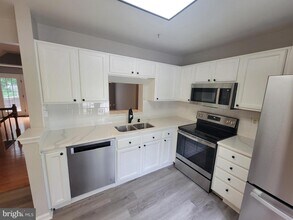 8702 Castlerock Ct in Laurel, MD - Building Photo - Building Photo