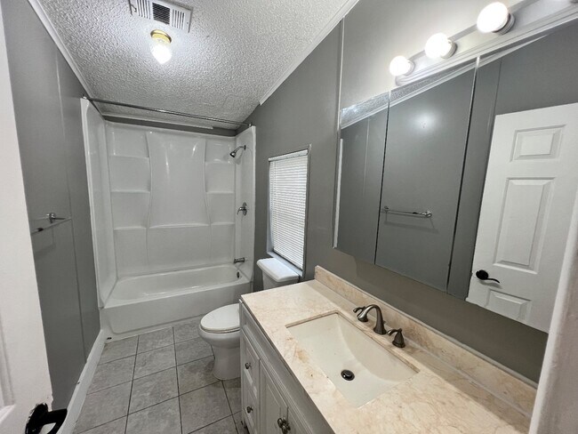 825 SW 6th Ave in Delray Beach, FL - Building Photo - Building Photo