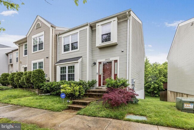18419 Hallmark Ct in Gaithersburg, MD - Building Photo - Building Photo