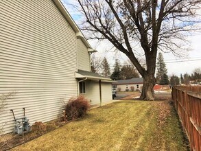 307-A-307-B N Hallett St in Medical Lake, WA - Building Photo - Building Photo
