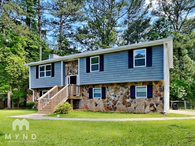 property at 521 Tanbark Pl