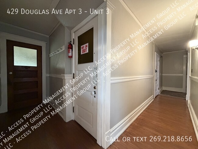 429 Douglas Ave