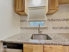 1604 Parker Ln in Austin, TX - Building Photo - Building Photo