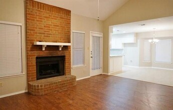 6804 Wayfarer Trail in Fort Worth, TX - Building Photo - Building Photo