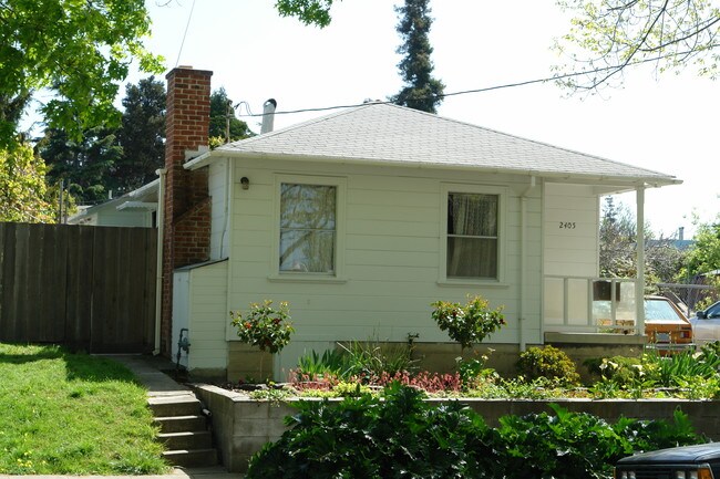 2405 California St in Berkeley, CA - Foto de edificio - Building Photo