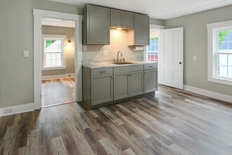 35 Souhegan St in Milford, NH - Building Photo - Building Photo