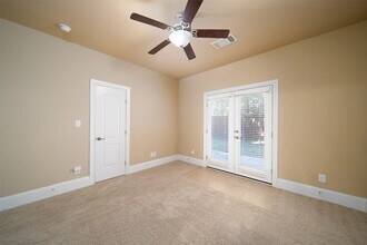 1231 Creekside Acres Ct in Houston, TX - Building Photo - Building Photo