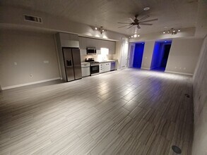 608 S 3rd St, Unit 219 in Las Vegas, NV - Building Photo - Building Photo