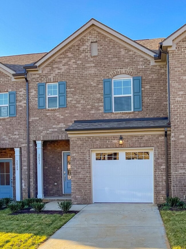 2031 Sperling Dr in Gallatin, TN - Building Photo - Building Photo