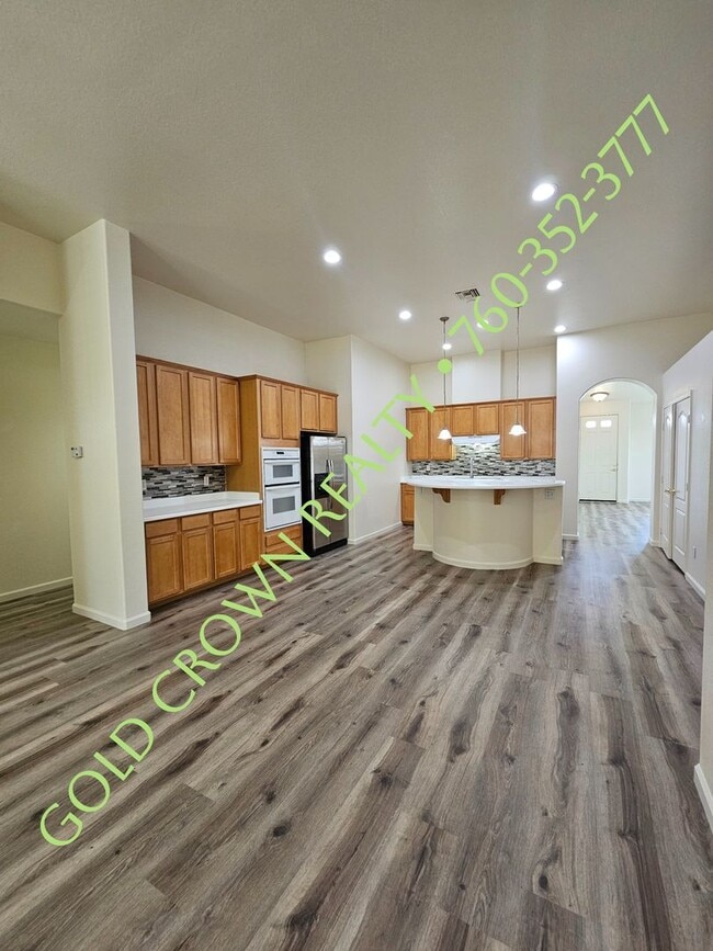 327 Countryside Dr in El Centro, CA - Building Photo - Building Photo