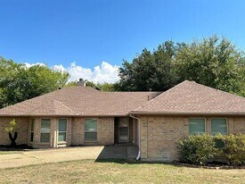 200 Douglas Dr in Wylie, TX - Building Photo