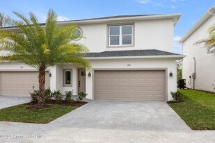 195 Dayton Blvd in Melbourne Village, FL - Building Photo