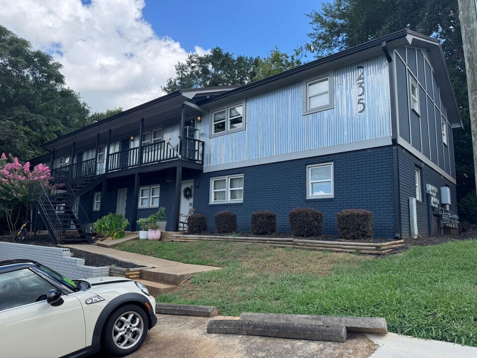 235 Little St, Unit 4 in Athens, GA - Building Photo