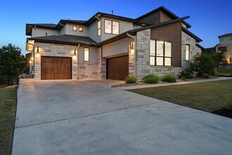 6825 Davenport Divide Rd in Austin, TX - Building Photo - Building Photo