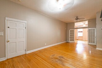 253 Pine St, Unit 1st Floor in Philadelphia, PA - Foto de edificio - Building Photo