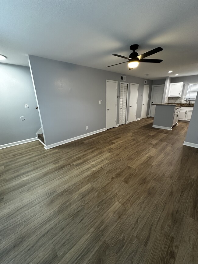 2302 Maki Rd, Unit 49 in Plant City, FL - Building Photo - Building Photo