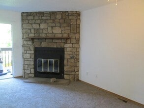 2744 E Nichols Cir in Centennial, CO - Building Photo - Building Photo