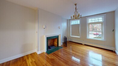 1906 Beacon St in Brookline, MA - Building Photo - Building Photo