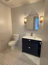 700 N LaSalle St in Chicago, IL - Building Photo - Building Photo