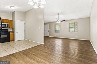 1152 Holly Hills Dr SW in Lilburn, GA - Building Photo - Building Photo