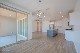 13411 W Lariat Ln in Peoria, AZ - Building Photo - Building Photo