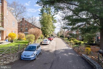 2828 Midvale Ave in Philadelphia, PA - Building Photo - Building Photo