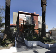 Virginia Townhomes in Santa Monica, CA - Building Photo - Building Photo