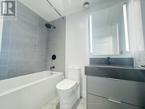 308 Jarvis St in Toronto, ON - Building Photo - Building Photo