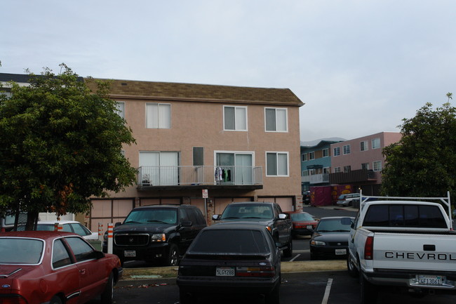 972 Sandra Ct in South San Francisco, CA - Building Photo - Building Photo