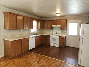 2050 Ironwood Dr in Fayetteville, NC - Building Photo - Building Photo