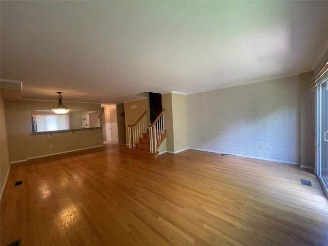 1790 Front St in East Meadow, NY - Building Photo - Building Photo