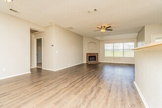 1514 Wavecrest Dr in Glenn Heights, TX - Building Photo - Building Photo