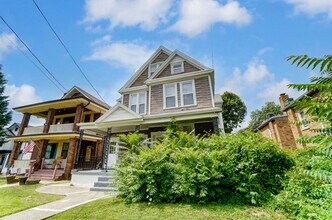 1768 Williams Ave in Cincinnati, OH - Foto de edificio - Building Photo