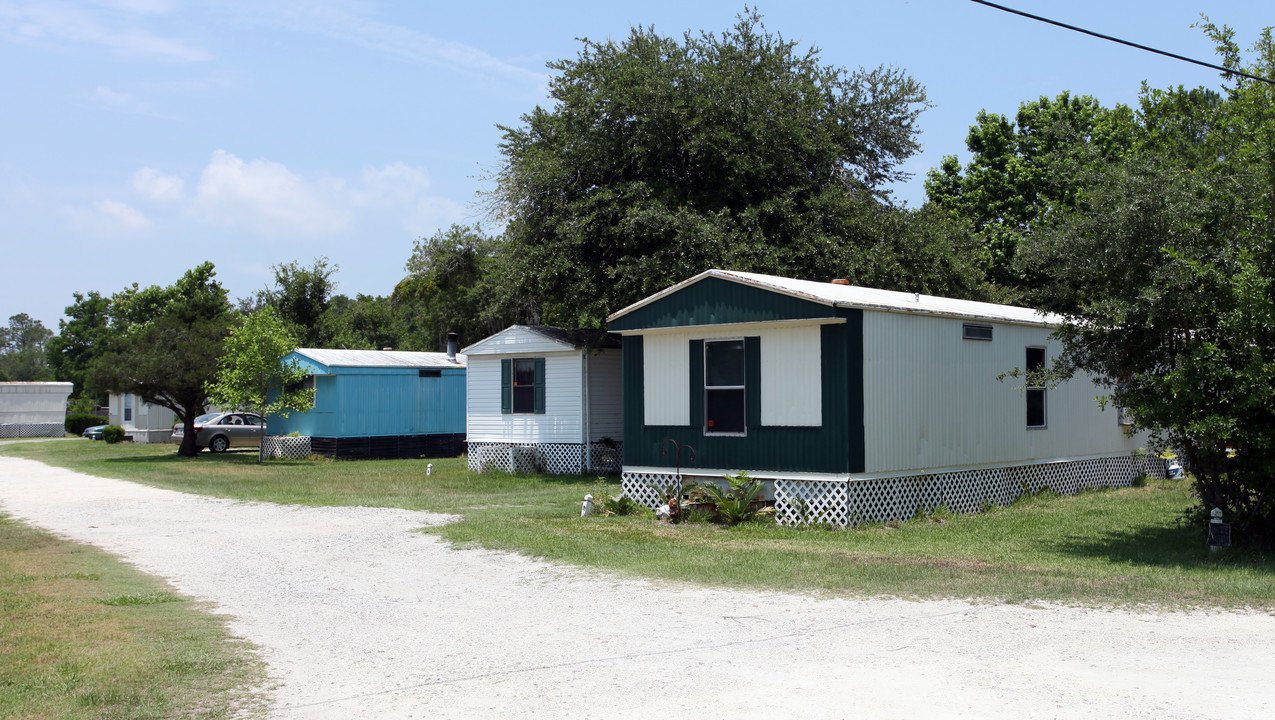 2047 Bridal Rd in Fernandina Beach, FL - Building Photo