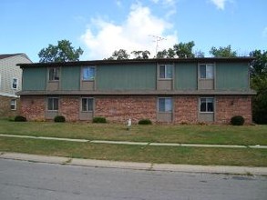 1422 Brooke Park Dr in Toledo, OH - Foto de edificio - Building Photo