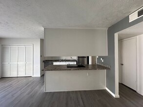 6864 Big Wood Rd in Fayetteville, NC - Building Photo - Building Photo