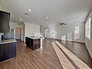8128 Inhibition Ct in Las Vegas, NV - Building Photo - Building Photo