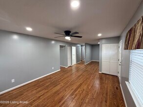 3706 Glenlea Way in Jeffersontown, KY - Building Photo - Building Photo