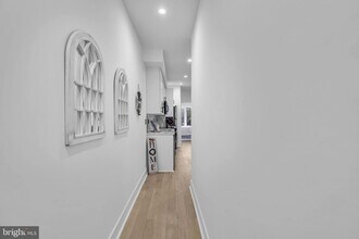 1103 Fern St NW, Unit 302 in Washington, DC - Building Photo - Building Photo